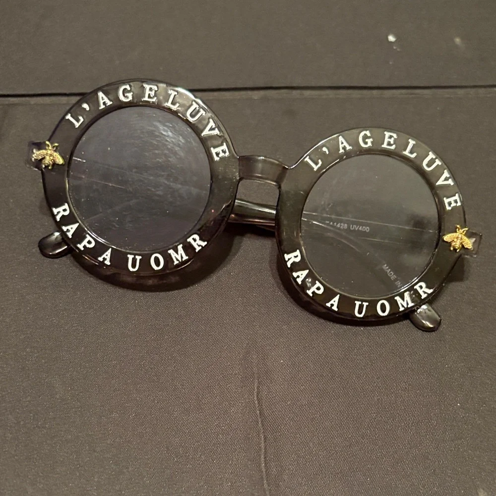 Fashion L’AGELUVE Black Round Sunglasses with Bee Accents